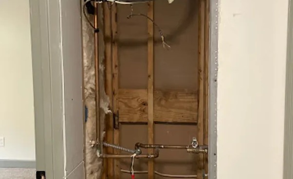 Burst Pipe Cleanup in Bradenton, FL