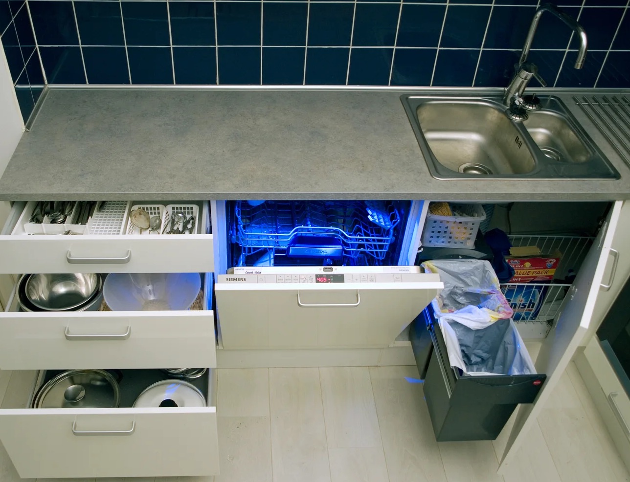 Dishwasher Leak Cleanup in Bradenton, FL