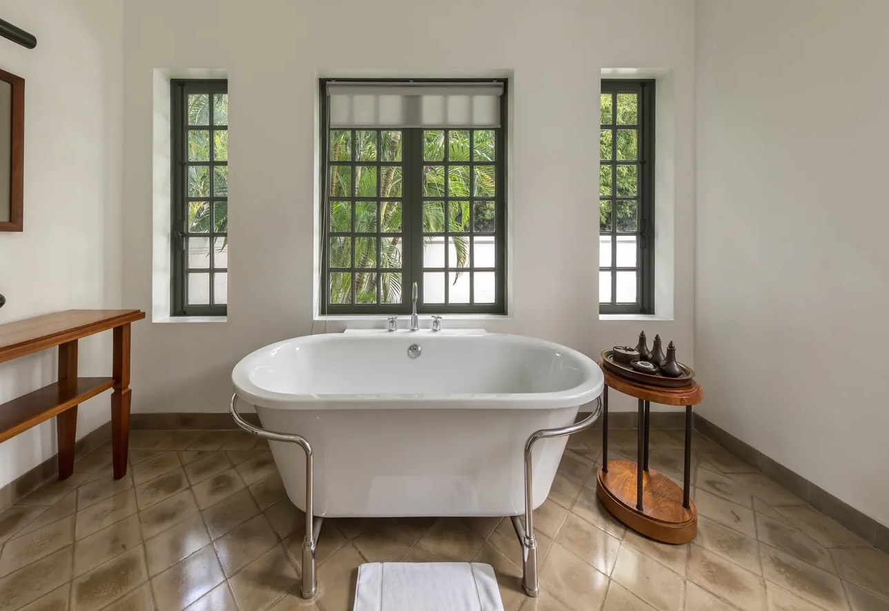 Bathroom Water Damage Cleanup in Bradenton, FL